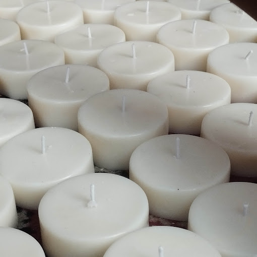 Tealight Floating Candles image 0